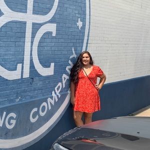 Meet your Posher, Abigail